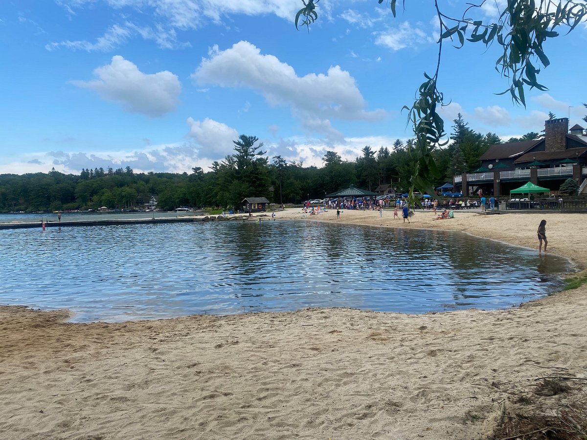 Willowbrook At Lake Harmony Beach