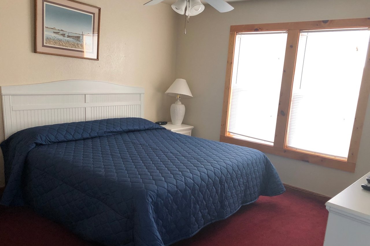 barrier island station bedroom