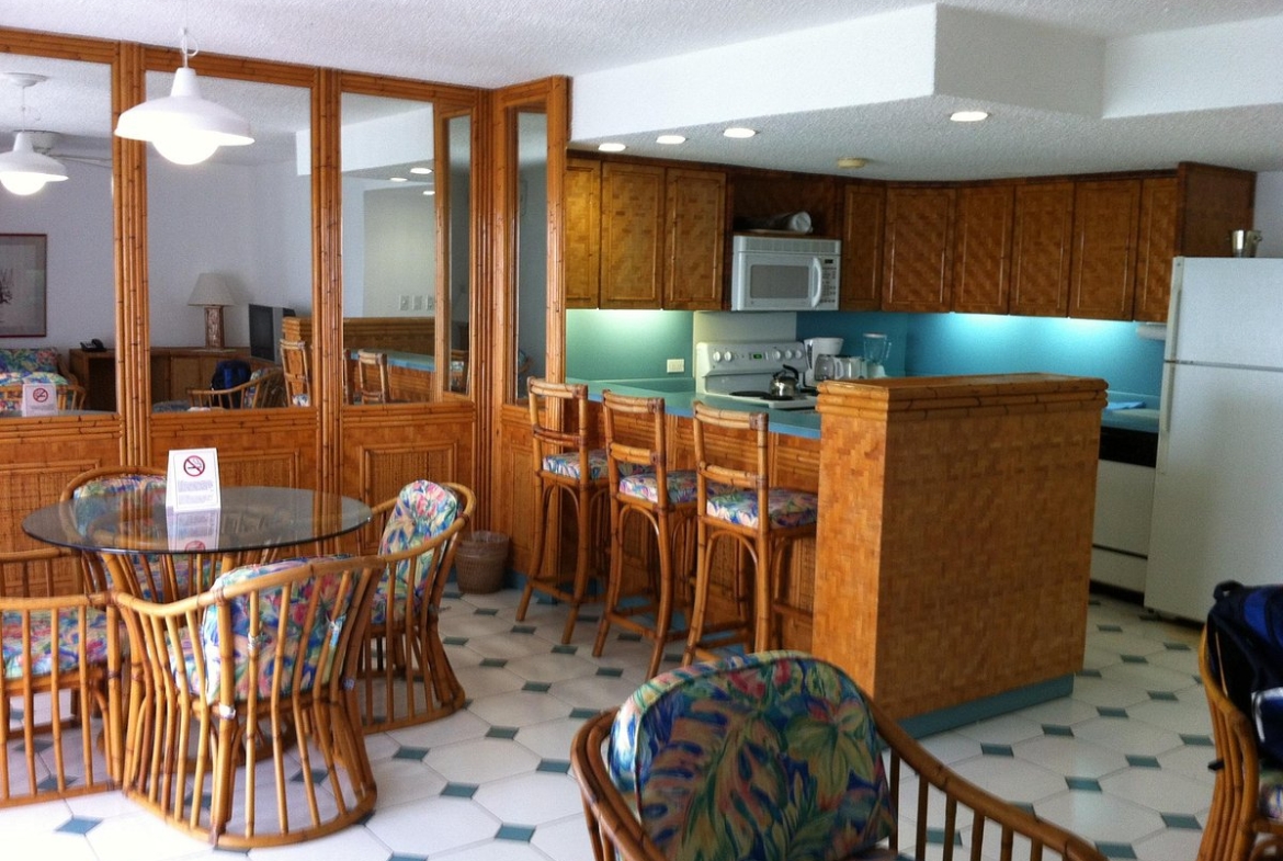 Simpson Bay Resort, Marina & Spa Kitchen and Dining Area